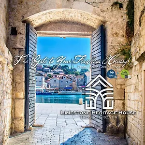 limestone-heritage-house.hotels-in-trogir.com/