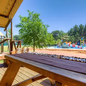 Luxury tent Glamping Safari